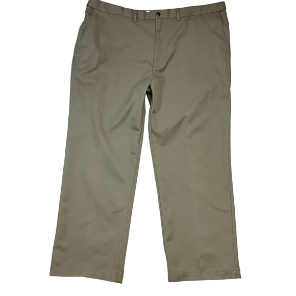 Haggar Mens Classic Fit Khaki Pants Size 44 X 30 Work business professionalEvery - Picture 1 of 9
